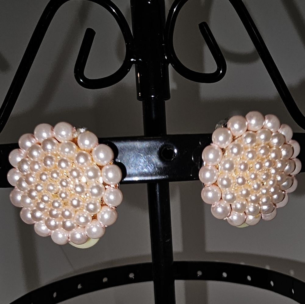 Faux Pearl Cluster Earrings - Clip On